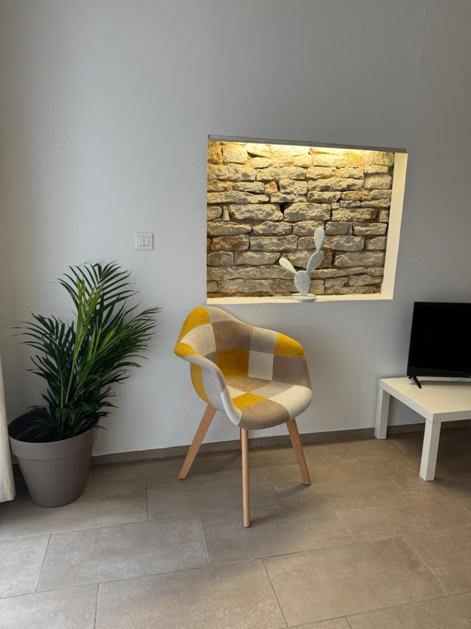 La Villa Bis Vesoul Bagian luar foto
